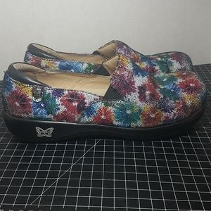Alegria floral pattern women's size 12